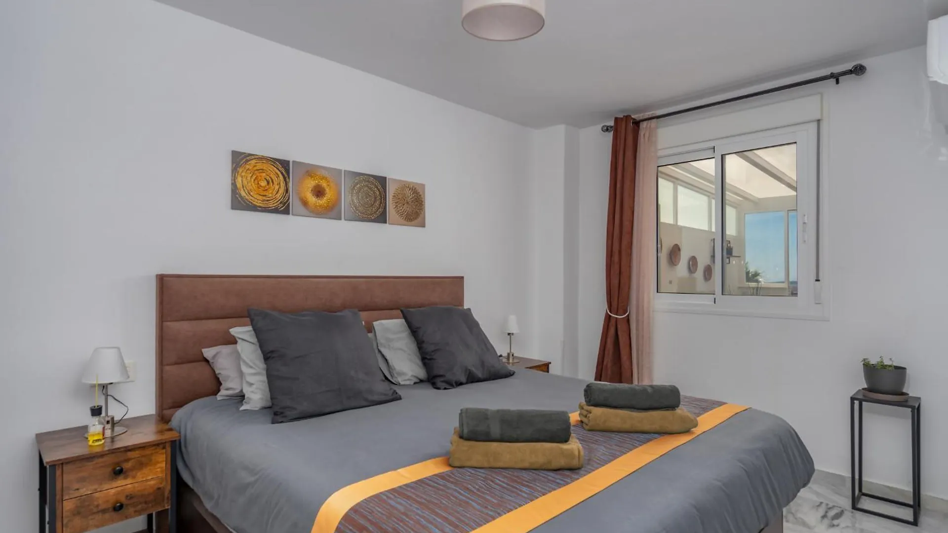Bisa Del Sol By Lica Homes Casares Apartamento